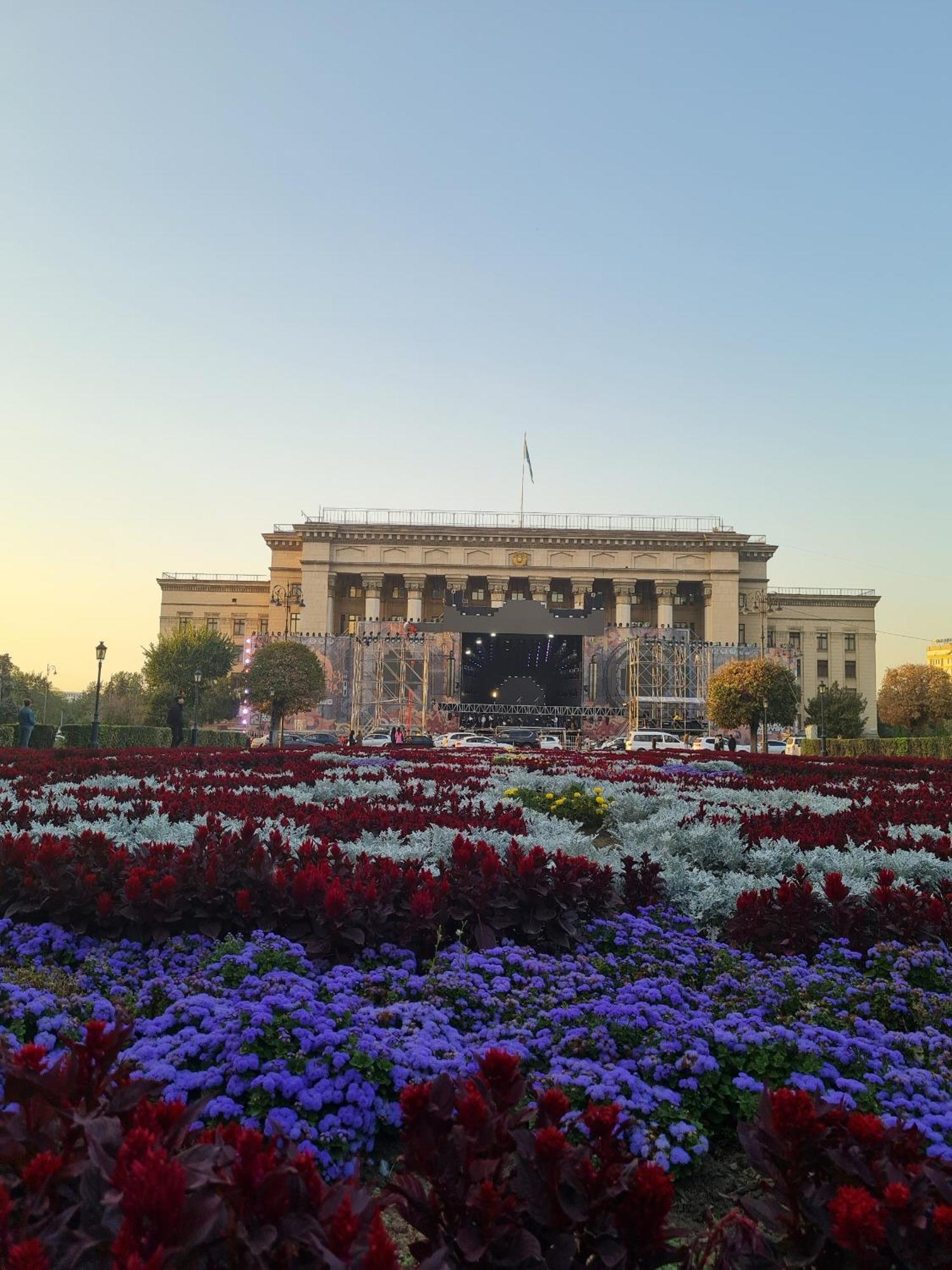 Nadezhda On Kazybek Bi St. * Almaty